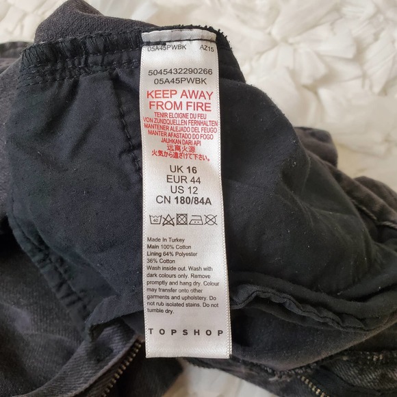 TOPSHOP | 100% COTTON HIGH WAISTED DENIM BLACK WASH MOM JEAN PAPER BAG SHORTS 12 - Picture 12 of 17